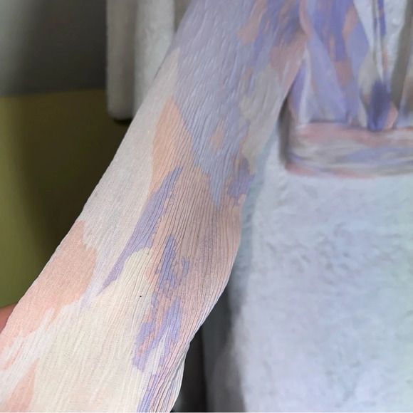 Storia Pastel Crepe Cropped Top Whimsy V-neck Lightweight Long Sleeve Blouse S - Picture 13 of 14